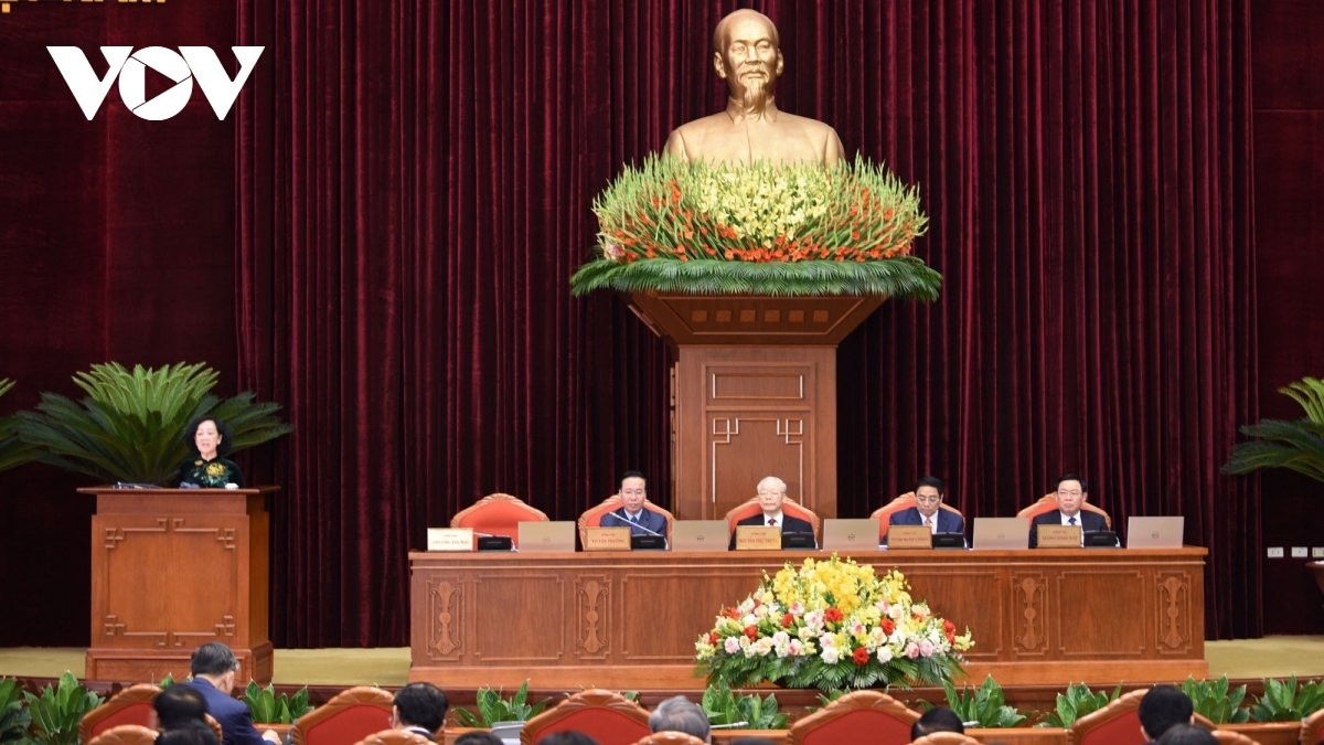 13th Party Central Committee convenes mid-term conference in Hanoi
